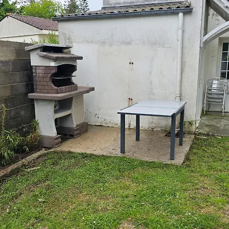 Maison Lumineuse: Spacious Stay near Omaha Beach Trevieres Exterior photo